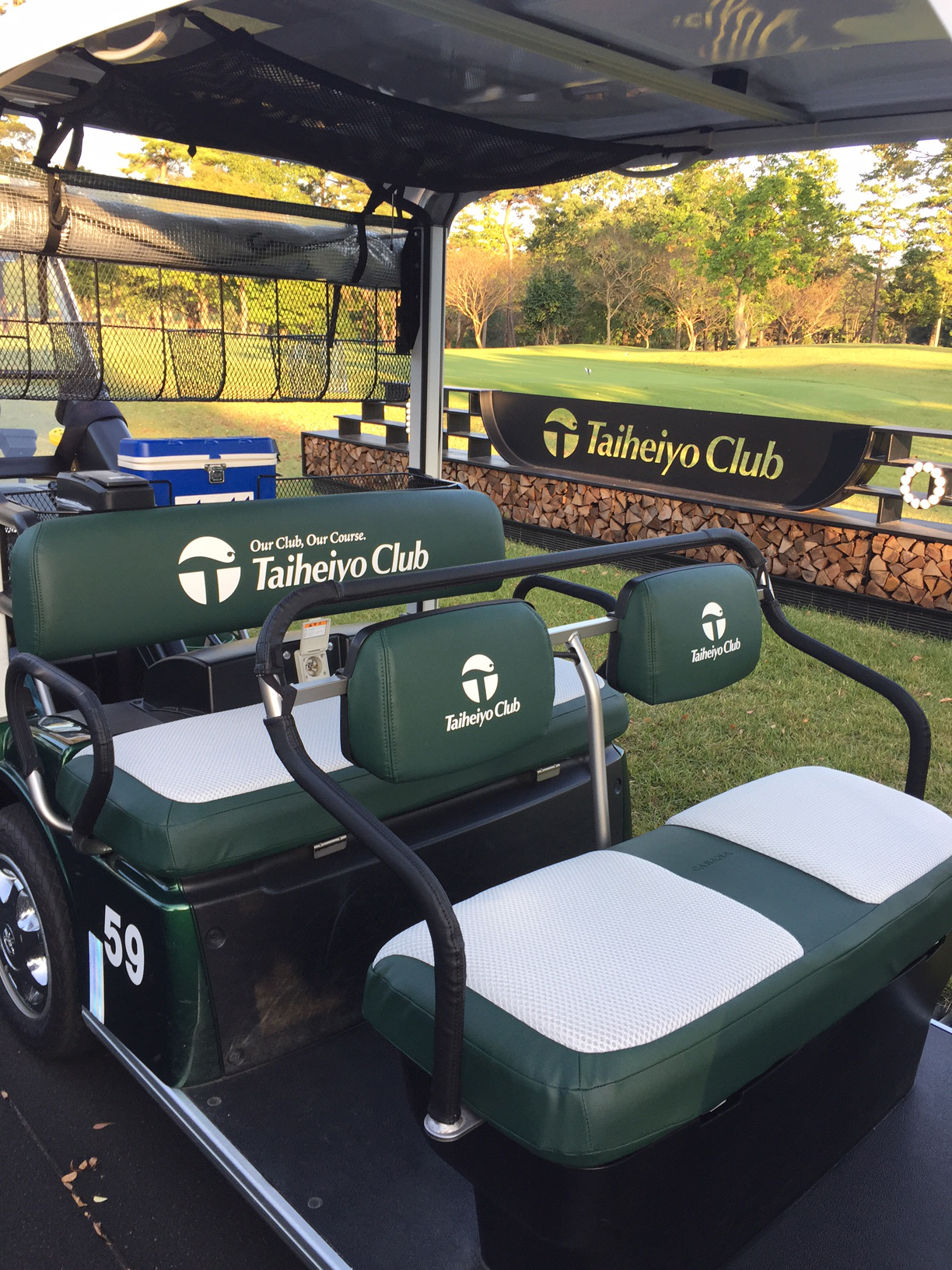 大平洋ゴルフクラブのトーナメントで使用されたCABANAのゴルフカート用シートカバー（茨城県　美野里コース）